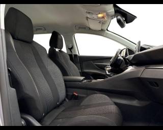 PEUGEOT 3008 usata, con Fendinebbia