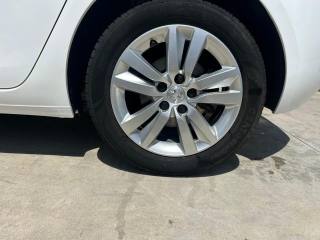 PEUGEOT 308 usata, con Sistema di navigazione