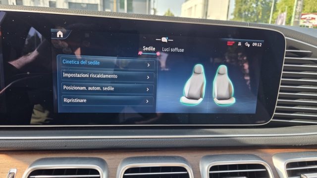 MERCEDES-BENZ GLE 300 usata, con Autoradio digitale