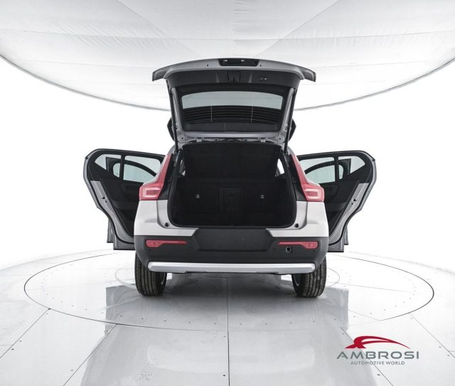 VOLVO XC40 usata 6