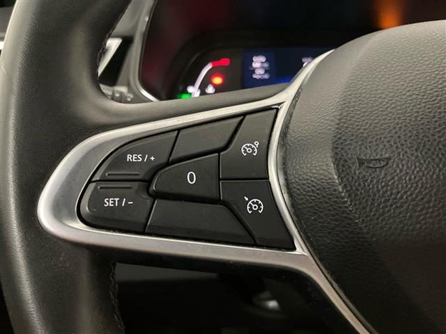RENAULT Clio usata, con Hill holder