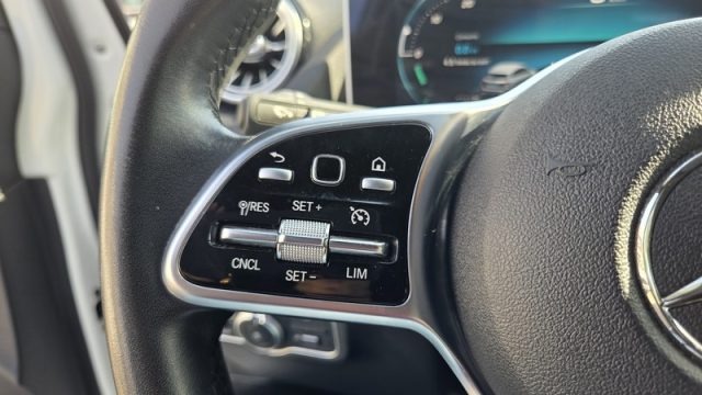 MERCEDES-BENZ B 180 usata, con Sedili sportivi