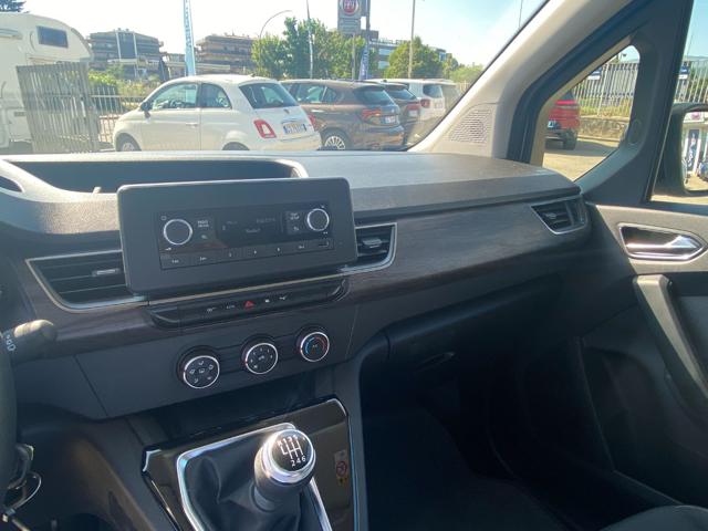 RENAULT Kangoo usata, con Park Distance Control
