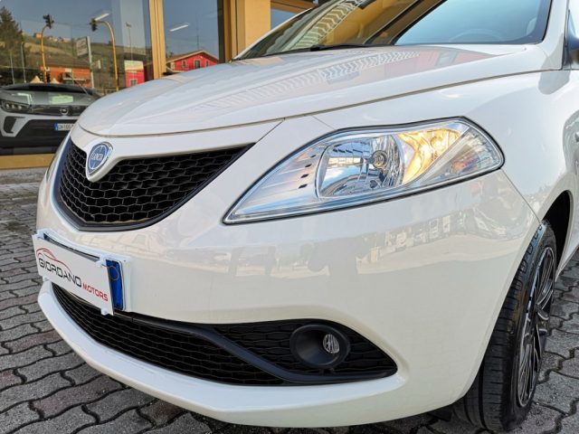 LANCIA Ypsilon usata, con ABS
