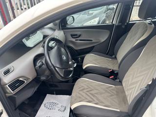 LANCIA Ypsilon usata, con Servosterzo