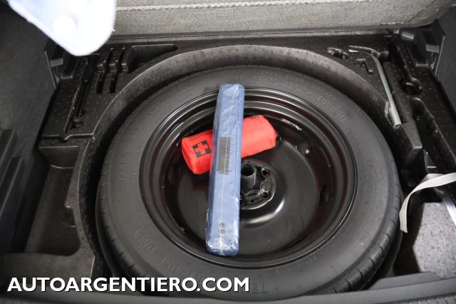 VOLKSWAGEN Tiguan usata, con Sensori di parcheggio anteriori