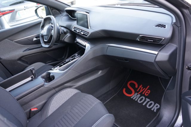 PEUGEOT 3008 usata, con Chiusura centralizzata
