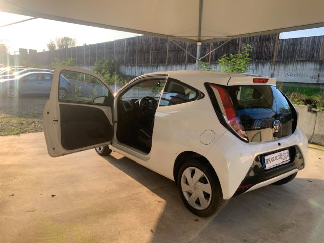 TOYOTA Aygo usata, con Chiusura centralizzata telecomandata
