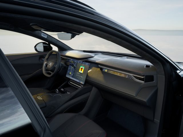 LOTUS Eletre usata, con Interni in pelle