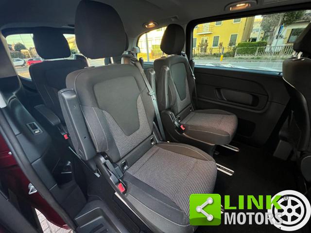 MERCEDES-BENZ V 220 usata, con Fendinebbia