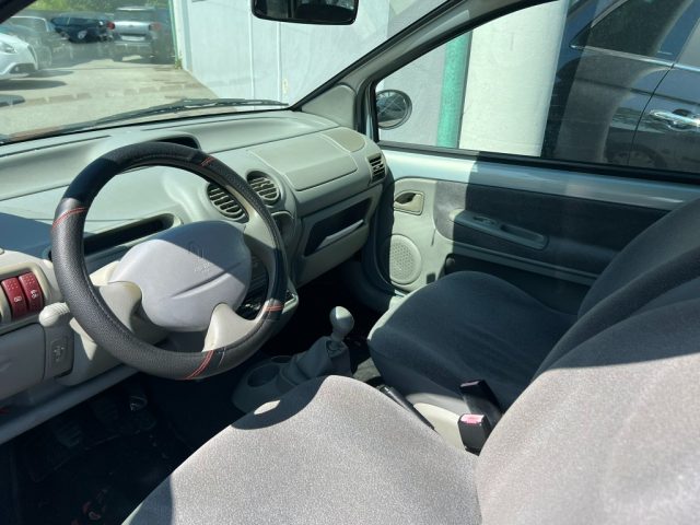 RENAULT Twingo usata, con Controllo automatico clima