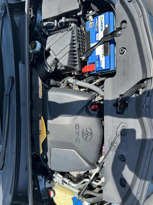 TOYOTA Verso usata 25