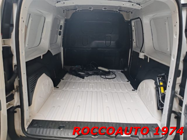 RENAULT Kangoo Z.E. usata, con Servosterzo