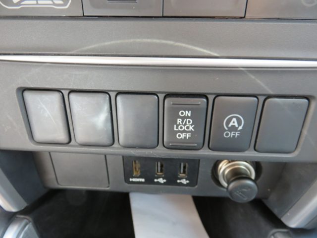MITSUBISHI L200 usata, con Servosterzo