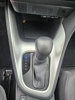 TOYOTA Yaris usata, con Bluetooth