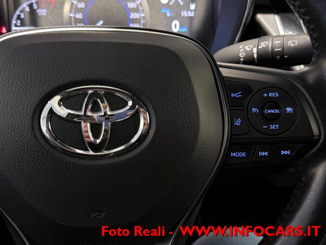 TOYOTA Corolla usata, con USB