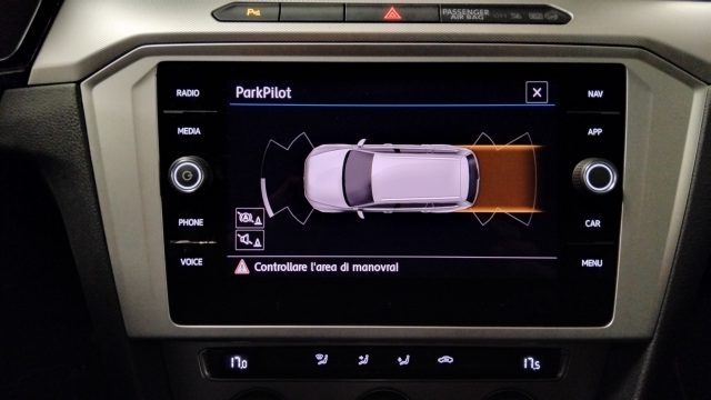 VOLKSWAGEN Passat usata, con Sensore di pioggia