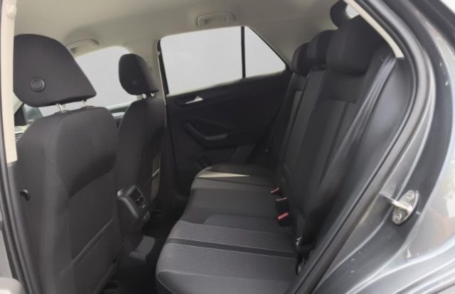 VOLKSWAGEN T-Roc usata, con Controllo automatico clima