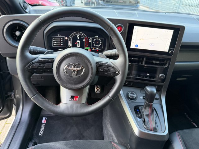 TOYOTA Yaris usata, con Controllo automatico clima