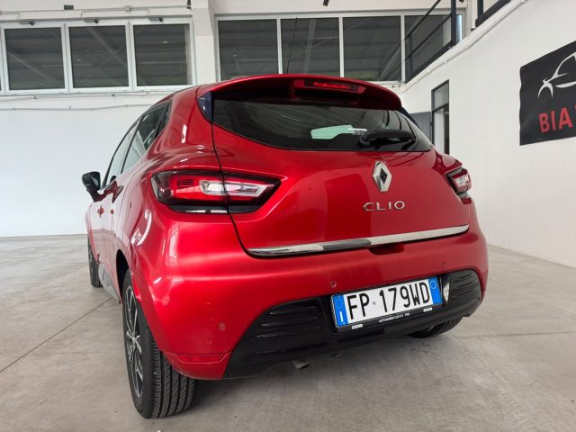 RENAULT Clio usata, con Alzacristalli elettrici