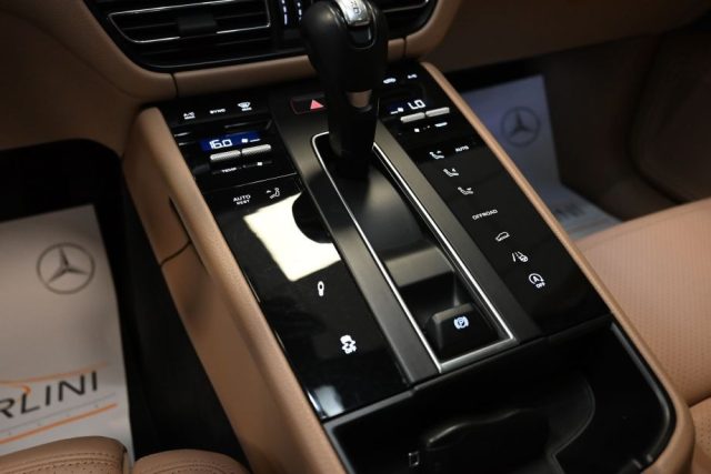 PORSCHE Macan usata 123