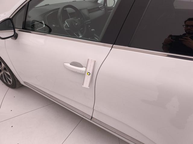 RENAULT Clio usata, con Telecamera per parcheggio assistito