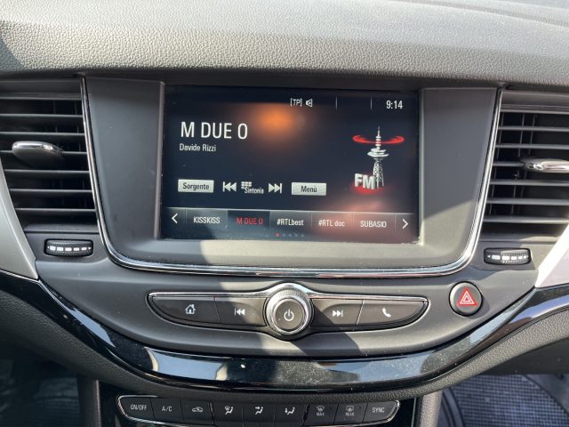 OPEL Astra usata, con Fari LED