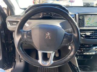 PEUGEOT 2008 usata, con Vetri oscurati