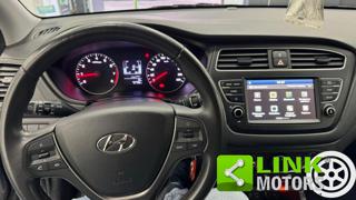 HYUNDAI i20 usata, con Volante in pelle