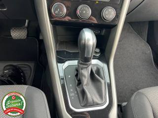 VOLKSWAGEN T-Roc usata, con Autoradio