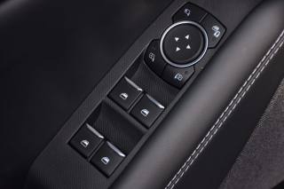 FORD Mustang Mach-E usata, con Interni in pelle