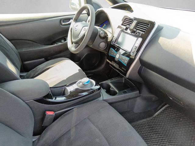 NISSAN Leaf usata, con ESP