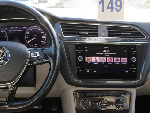 VOLKSWAGEN Tiguan Allspace usata, con Touch screen
