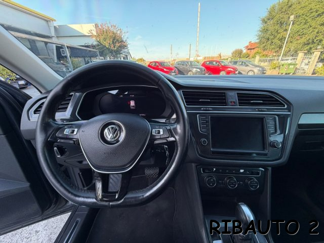 VOLKSWAGEN Tiguan usata, con Autoradio