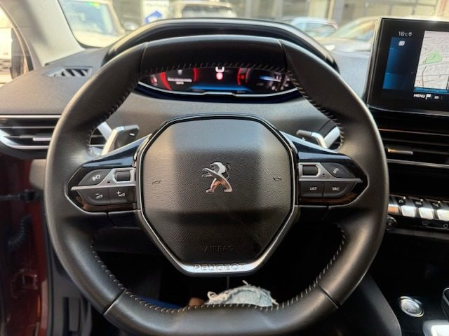 PEUGEOT 5008 usata, con Controllo elettronico della corsia