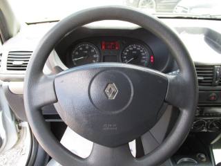 RENAULT Clio usata, con Autoradio