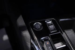 PEUGEOT 3008 usata, con Volante multifunzione