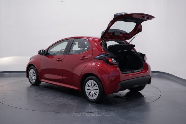 TOYOTA Yaris usata, con Telecamera per parcheggio assistito