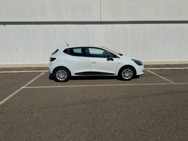 RENAULT Clio usata, con Airbag laterali
