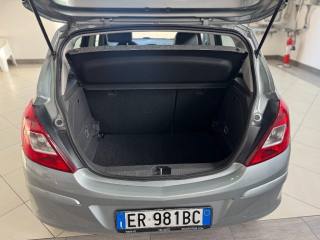 OPEL Corsa usata, con Climatizzatore