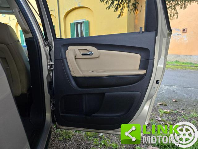 CHEVROLET Traverse usata, con Specchietto retrovisore con funzione antiabbagliamento