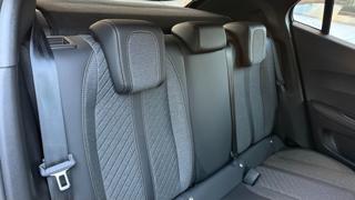 PEUGEOT 2008 usata, con Portapacchi