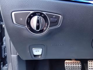 MERCEDES-BENZ E 220 usata, con USB
