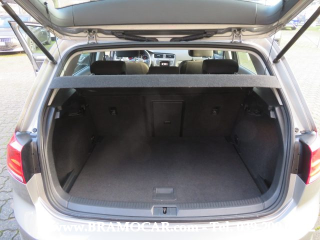 VOLKSWAGEN Golf usata, con Bracciolo