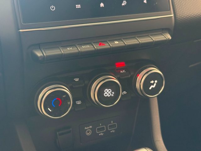 RENAULT Clio usata, con Fari LED