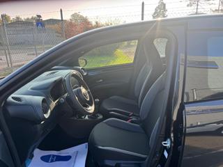 TOYOTA Aygo X usata, con Antifurto