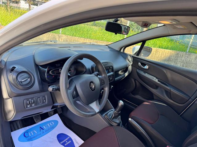 RENAULT Clio usata, con Autoradio
