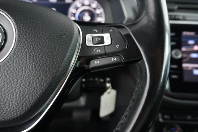 VOLKSWAGEN Tiguan usata, con USB
