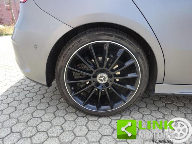 MERCEDES-BENZ A 200 usata, con Cronologia tagliandi