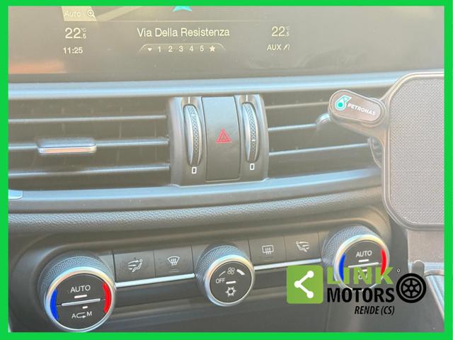 ALFA ROMEO Giulia usata, con Volante multifunzione